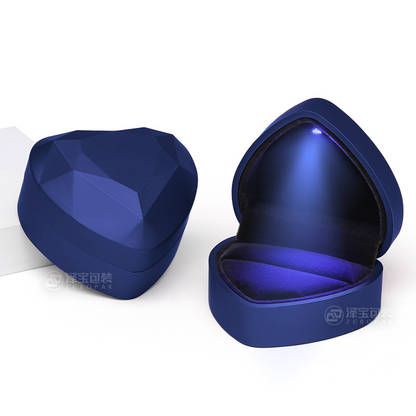 Anillo Promesa Sempiterna – Caja de Corazón con Luz LED de Alta Intensidad