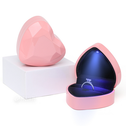Anillo Promesa Sempiterna – Caja de Corazón con Luz LED de Alta Intensidad